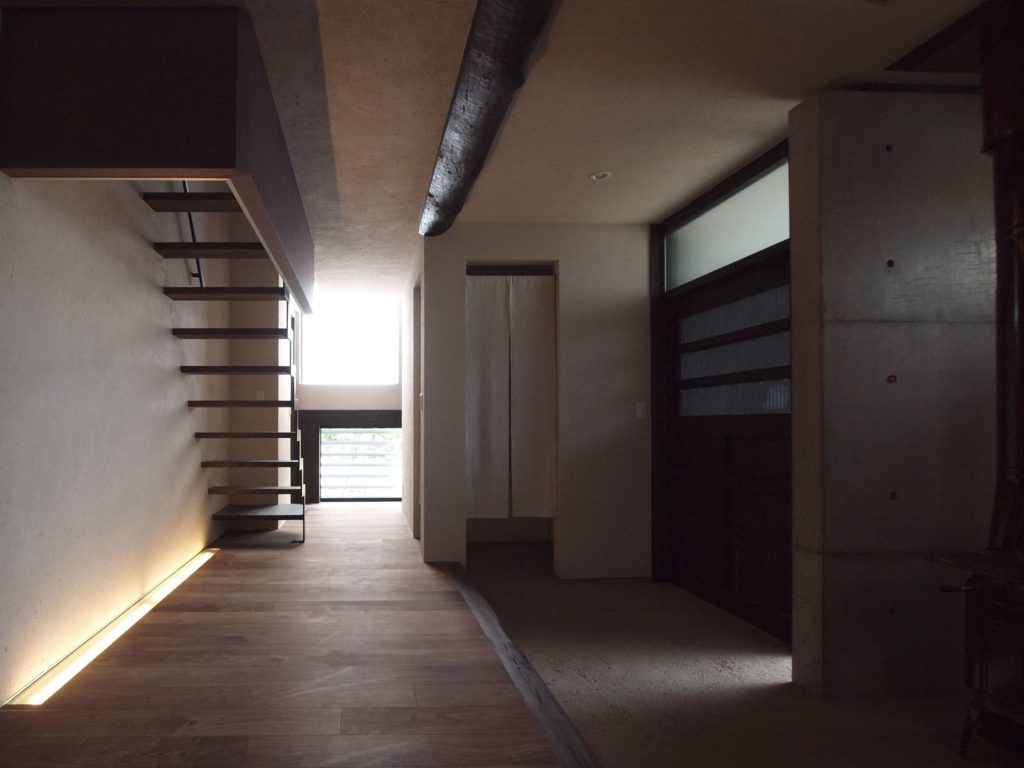 小出島の家 内観