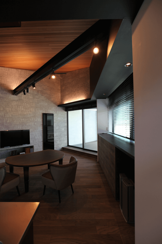 沢の家 内観