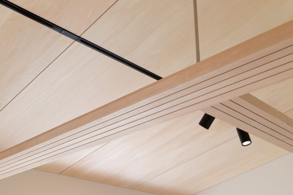 立石の家　内観14