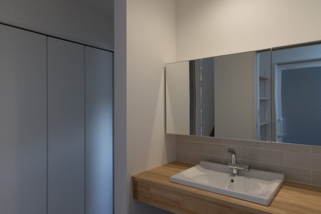 御園の家 内観08