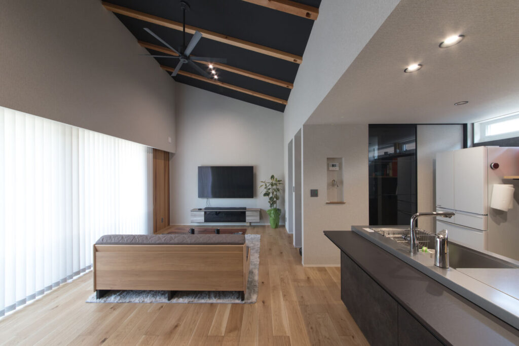 辰野の家 内観01